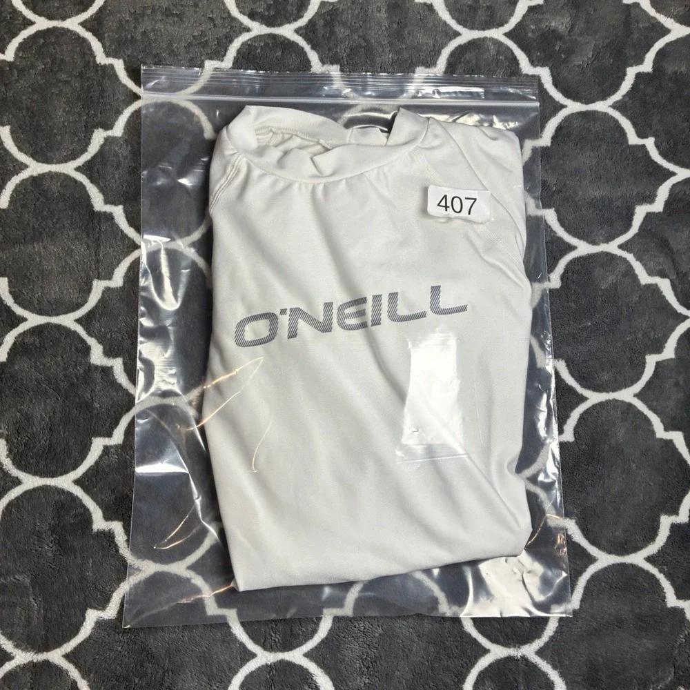 ONeill Rash Guard Mens XL White Long Sleeve Performance Fit Swim Shirt Sun Guard